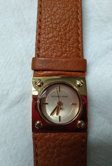 NWT Authentic Michael Kors  Watch - Picture 6 of 6